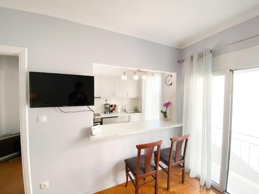6Th Floor Apartment In Victoria Square Athén Kültér fotó